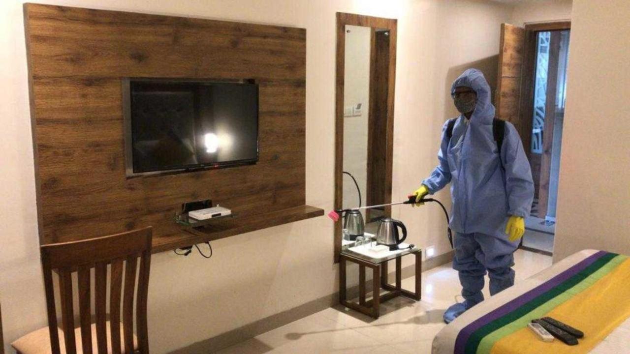 Hotel Z Suite-Near Delhi Airport Yeni Delhi Dış mekan fotoğraf