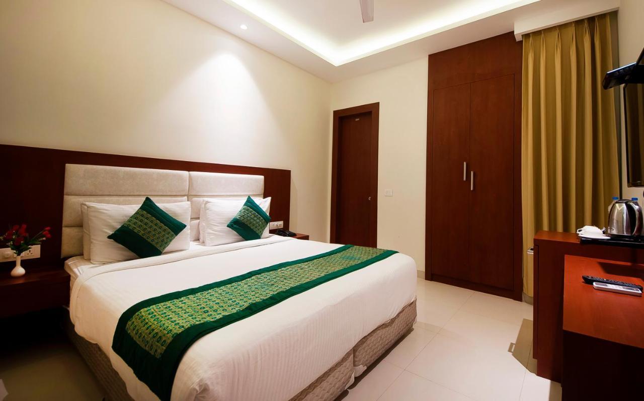 Hotel Z Suite-Near Delhi Airport Yeni Delhi Dış mekan fotoğraf